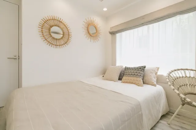 BED ROOM 1 (Double Bed×1)　