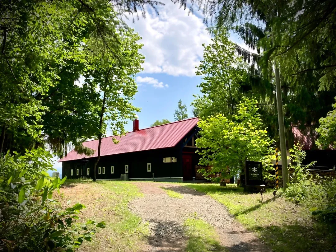 N-Vacation Cottage