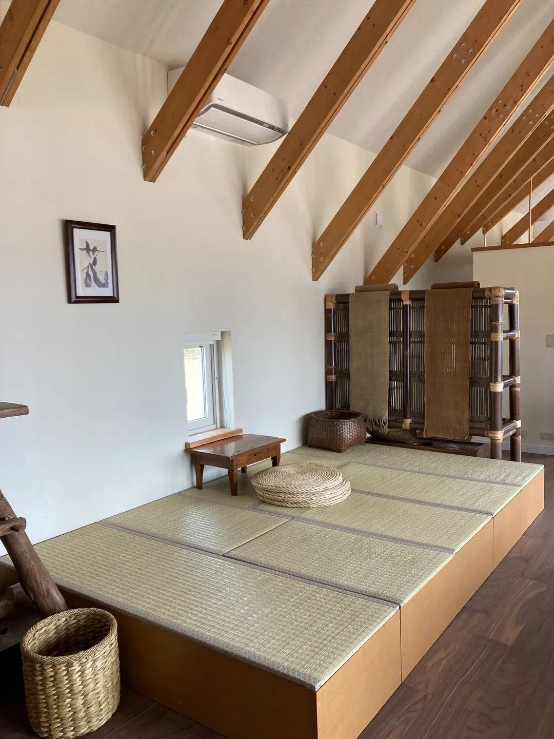 N-Vacation Cottage