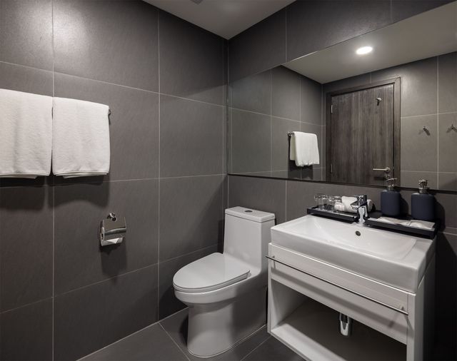 普吉島彩鴻酒店（Travelodge Phuket Town）-標準陽台房 (不含早餐)（Standard Terrace (Room only))-9