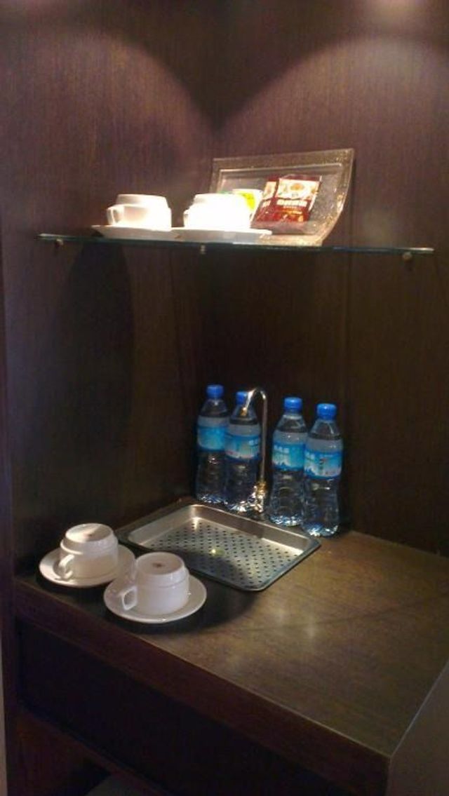 Wogo Hotel-Cozy Quadruple Room-5