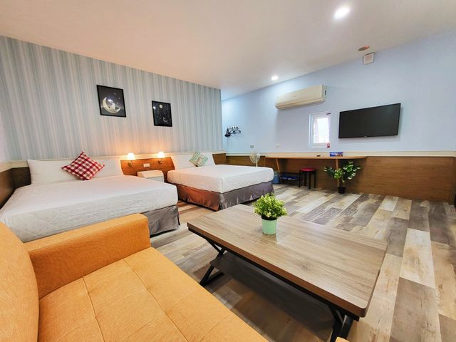 興吉木屋 - 墾丁大街只要走路7分鐘!| 室內公共空間自行車停放-木屋溫馨四人房-2