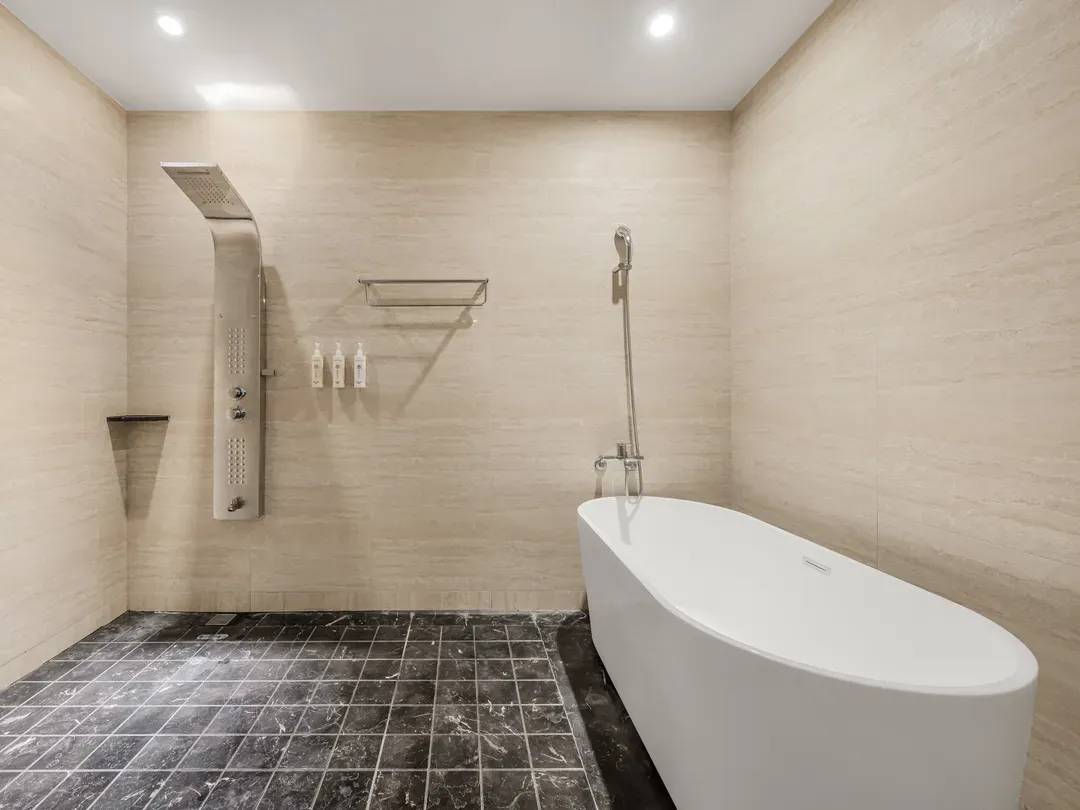 CHECK inn Select Tainan Yong Kang