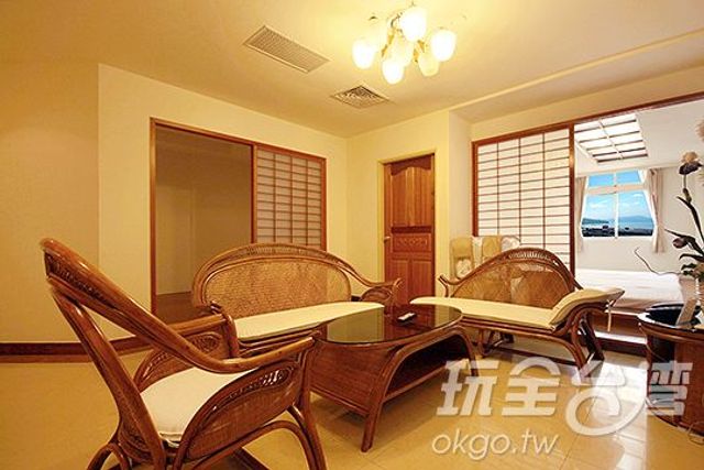 TaiHu Hotel in Sun Moon Lake-Lake view and the wind eight-room-4