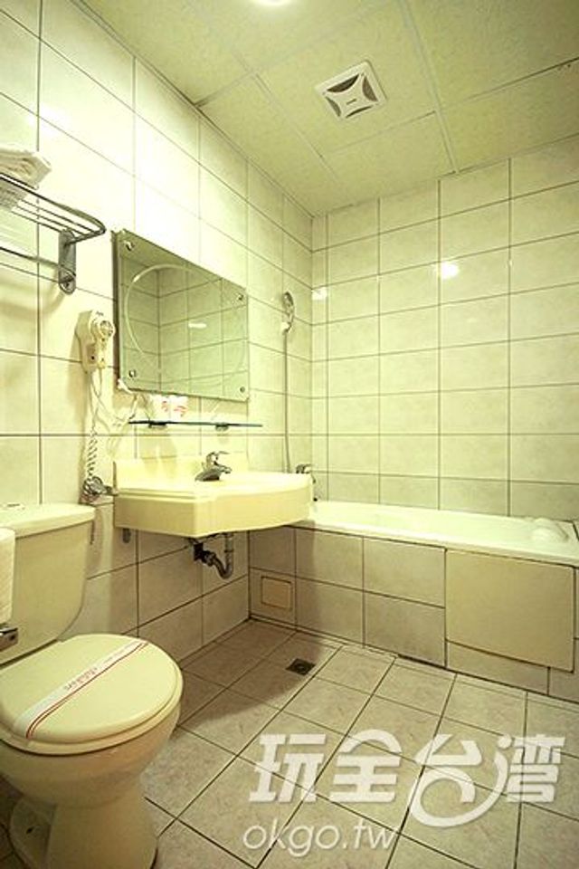 TaiHu Hotel in Sun Moon Lake-Lake view and the wind eight-room-8