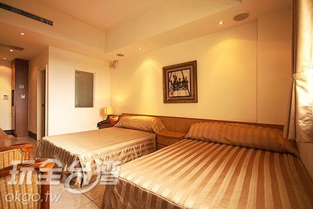 TaiHu Hotel in Sun Moon Lake-Lakeview Classic Quadruple Room-3