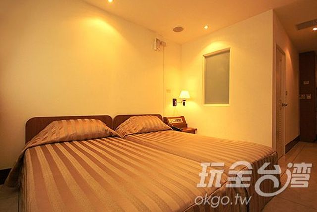 TaiHu Hotel in Sun Moon Lake-Elegant Double Room with Street View-6