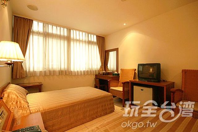 TaiHu Hotel in Sun Moon Lake-Elegant Double Room with Street View-3