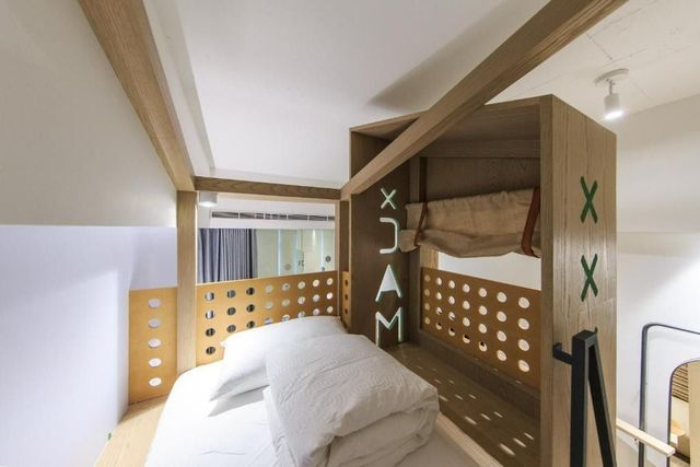HOTEL PIN-Lelv Small Attic -2 adults 2 children-6