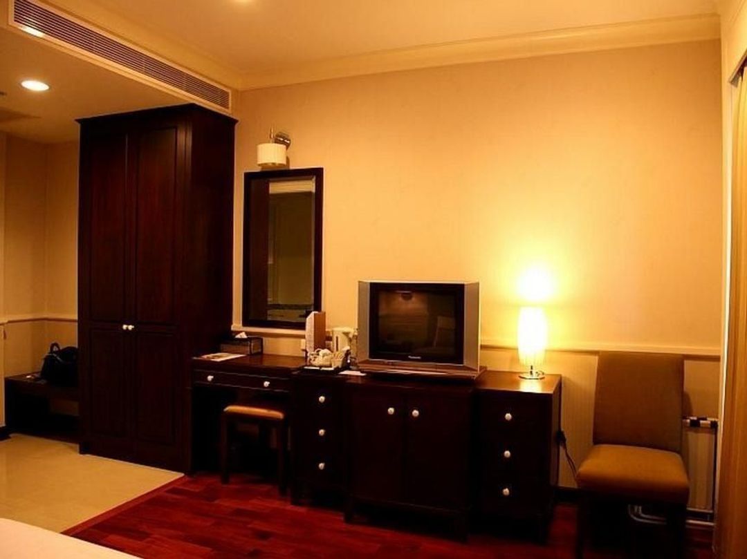Aurum The River Place