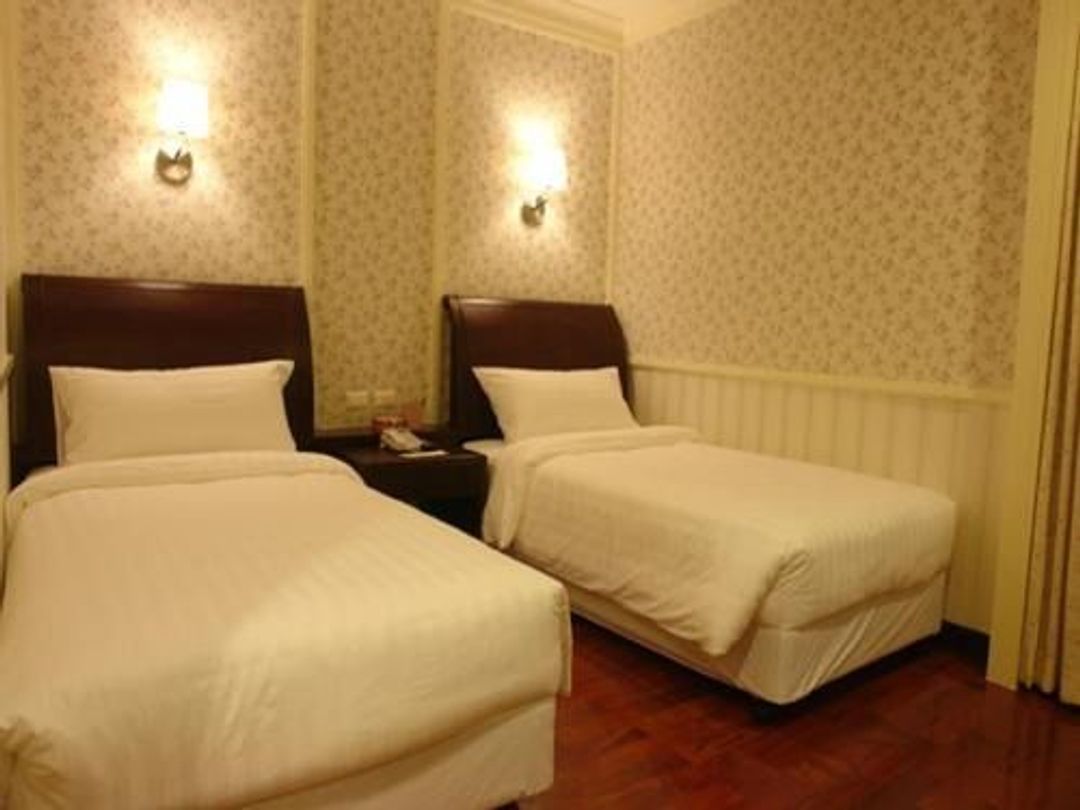 Aurum The River Place