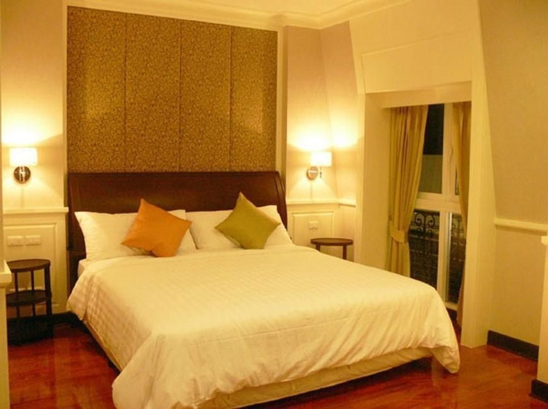 Aurum The River Place