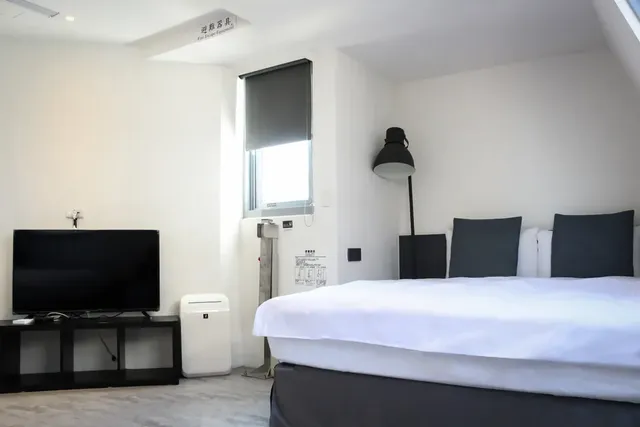 CHECK inn Taichung LiMing-Superior Quadruple Room-5