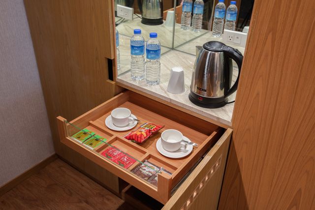 MINIBAR