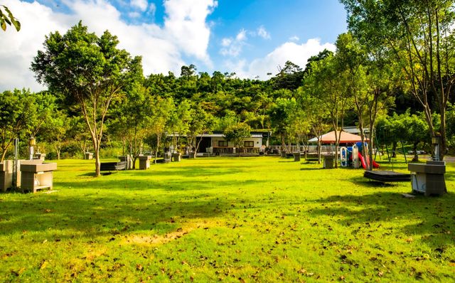 天梯露營區｜百萬夜景！-【自搭帳】A4區草地｜5MX6M-2