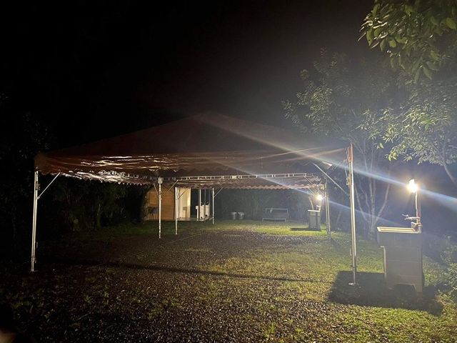 天梯露營區｜百萬夜景！-【自搭帳】F區碎石｜包區｜6MX6M｜宮廷雨棚-4