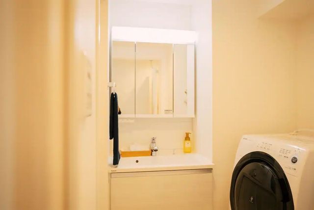 Tanimachi-kun HOTEL Ebisucho 72-Superior King Room-9