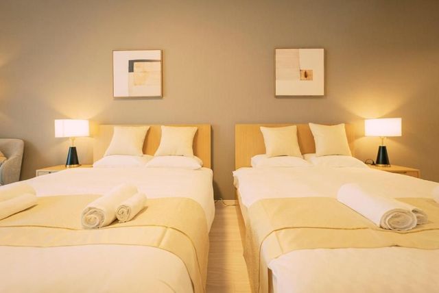 Tanimachi-kun HOTEL Ebisucho 72-Standard Twin room-3