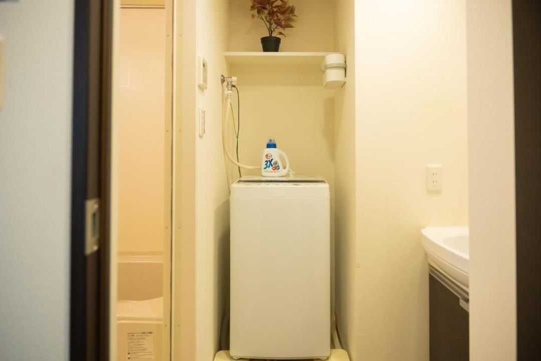 Tanimachi-kun・Hoshi Hotel・Ebisu Nishi
