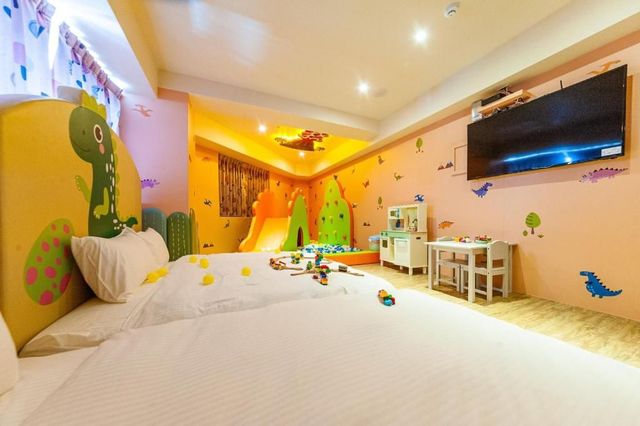 Toyfun Hotel ｜Luodong Night Market 5 minutes walk-409 Quadruple Room with Bath-7