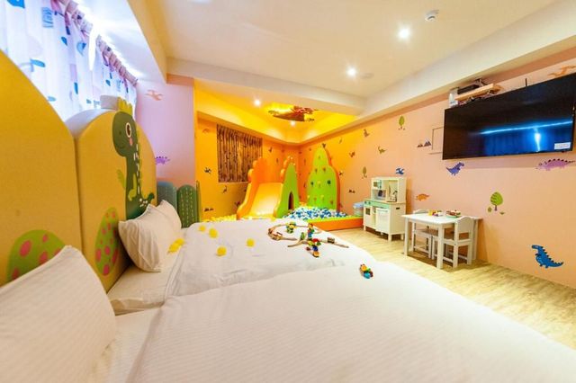 Toyfun Hotel ｜Luodong Night Market 5 minutes walk-409 Quadruple Room with Bath-2