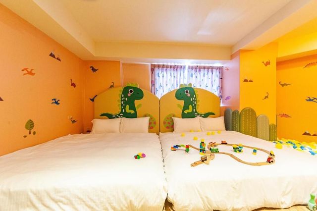 Toyfun Hotel ｜Luodong Night Market 5 minutes walk-409 Quadruple Room with Bath-6