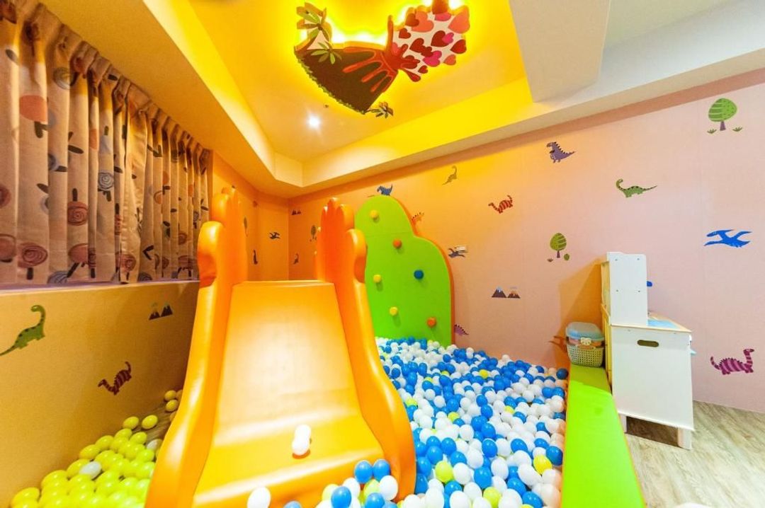 Toyfun Hotel ｜Luodong Night Market 5 minutes walk