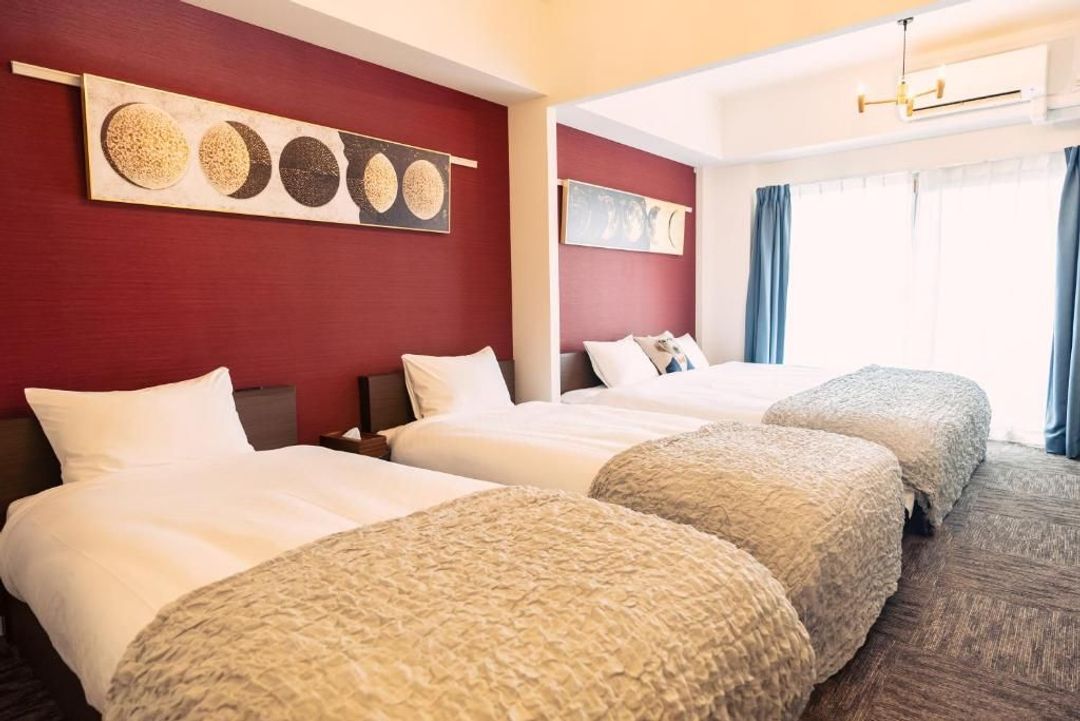 Tanimachi-kun・Hoshi Hotel・Ebisu Nishi