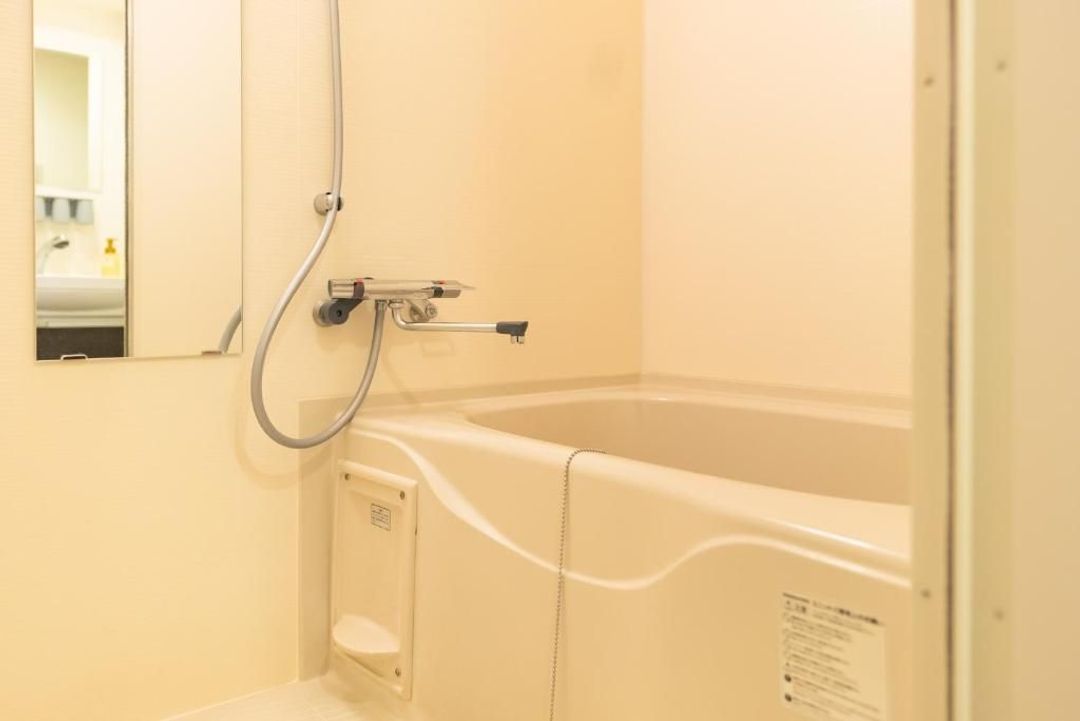 Tanimachi-kun・Hoshi Hotel・Ebisu Nishi