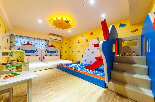 Toyfun Hotel ｜Luodong Night Market 5 minutes walk-403 Quadruple Room with Bath-3