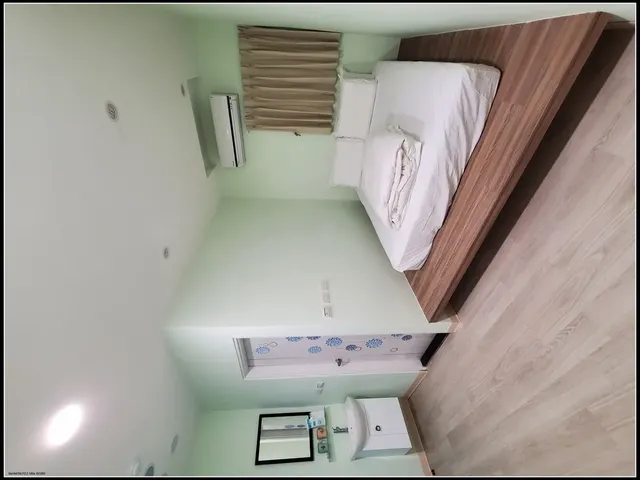 Stopover Inn-Standard Double Room "Don't Pick a Room"-7