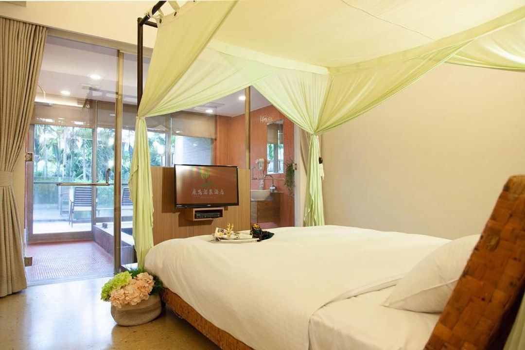 Luminous Hot Spring Resort & SPA