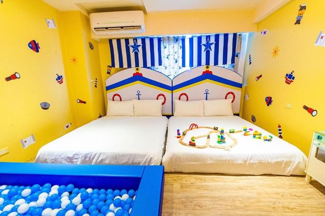 Toyfun Hotel ｜Luodong Night Market 5 minutes walk-407 Quadruple Room with Bath-2