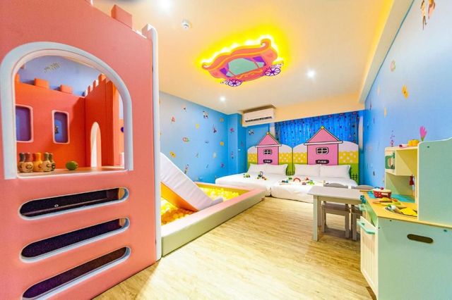 Toyfun Hotel ｜Luodong Night Market 5 minutes walk-405 Quadruple Room with Bath-10