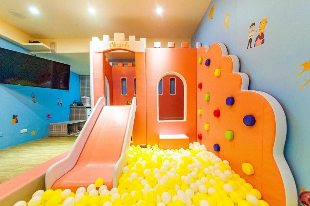 Toyfun Hotel ｜Luodong Night Market 5 minutes walk