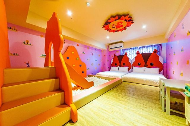 Toyfun Hotel ｜Luodong Night Market 5 minutes walk-402 Quadruple Room with Bath-9