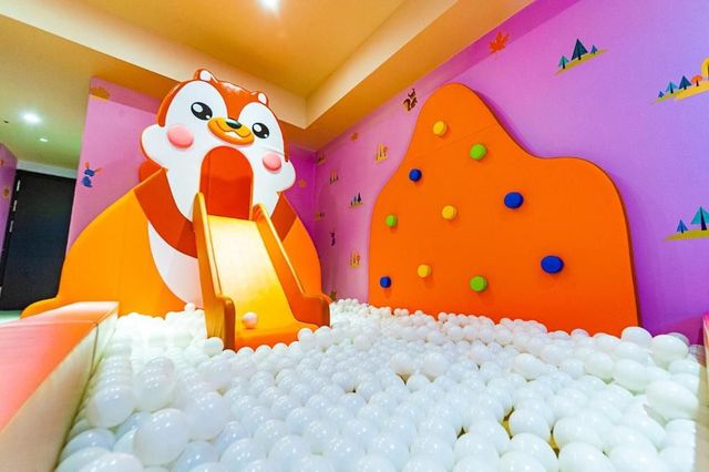 Toyfun Hotel ｜Luodong Night Market 5 minutes walk-402 Quadruple Room with Bath-2
