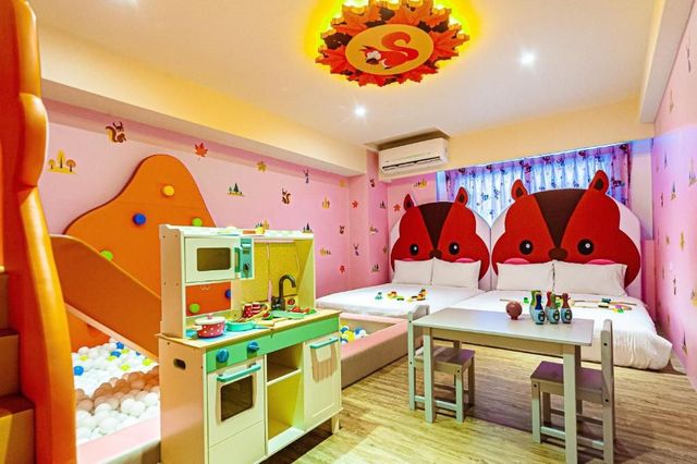Toyfun Hotel ｜Luodong Night Market 5 minutes walk-402 Quadruple Room with Bath-5