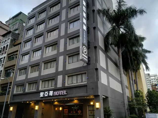 聖亞哥商旅｜六合夜市步行2分鐘-高級四人房-6