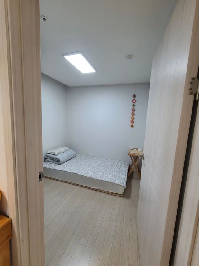 Hyunhee House-지양산아래 조용하고 깨끗한 아파트 25평 방3 화장실 2-3
