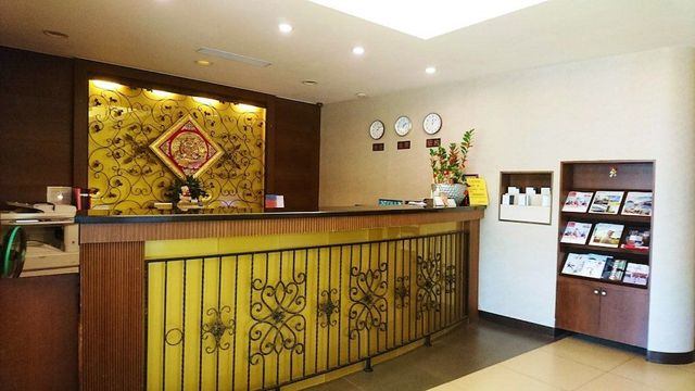 Metropolis Hotel-Business Double Room-5