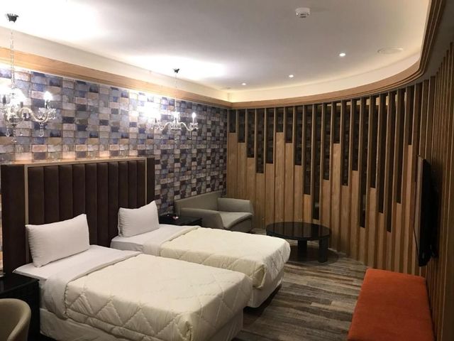 合樂商務設計旅店｜寵物友善-典藏合樂雙床房-1