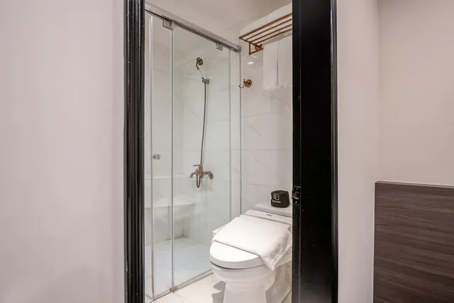Dream Mansion Hotel-Standard Double Room-12
