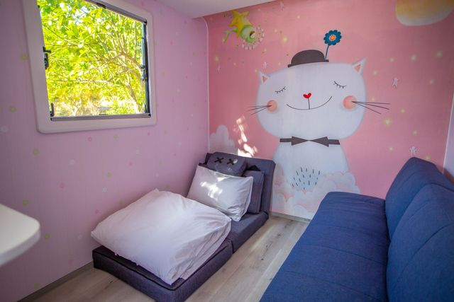 只今漫漫 里山露營｜一泊二食、露營烤肉趣好評優惠持續-【露營車】B區 漫蓊蓊｜童趣風格露營車(建議入住2大2小或3大)-8