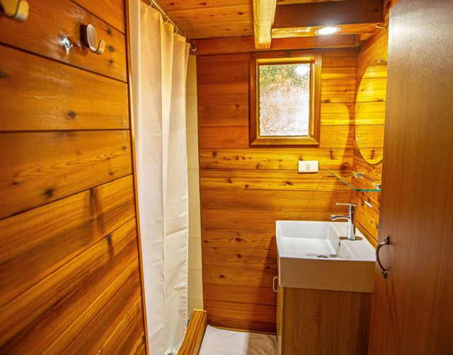 只今漫漫 里山露營｜一泊二食、露營烤肉趣好評優惠持續-【露營車】C區 漫淙淙｜溫馨木屋露營車(建議入住2大2小或3大)-12