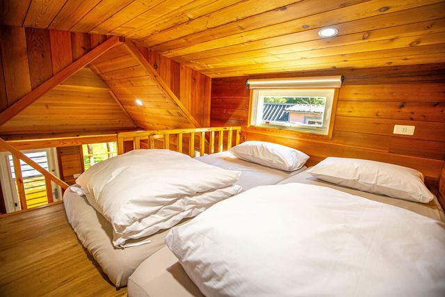 只今漫漫 里山露營｜一泊二食、露營烤肉趣好評優惠持續-【露營車】C區 漫淙淙｜溫馨木屋露營車(建議入住2大2小或3大)-9