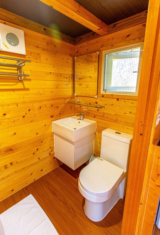 只今漫漫 里山露營｜一泊二食、露營烤肉趣好評優惠持續-【露營車】C區 漫淙淙｜溫馨木屋露營車(建議入住2大2小或3大)-6