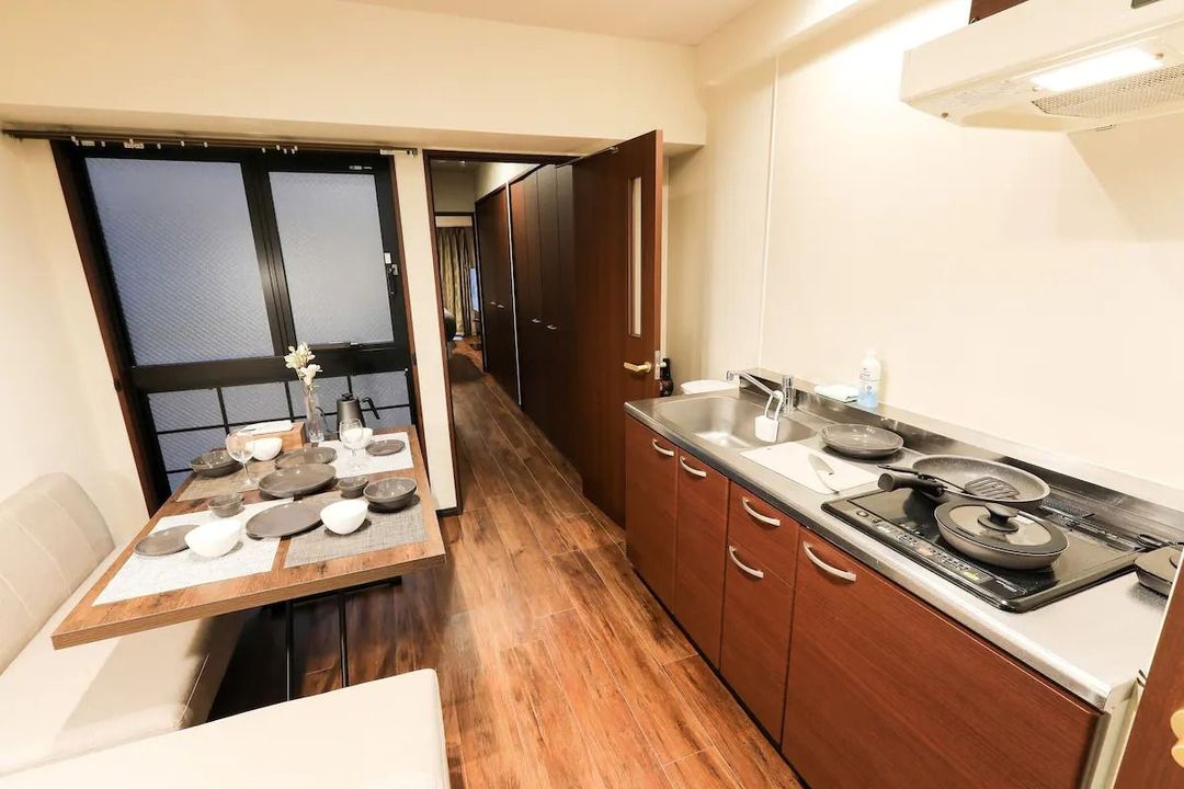 OCY: Open Sale! 30 seconds from Nihonbashi Station, within walking distance of Dotonbori and Shinsaibashi! Designer's Aparthotel
