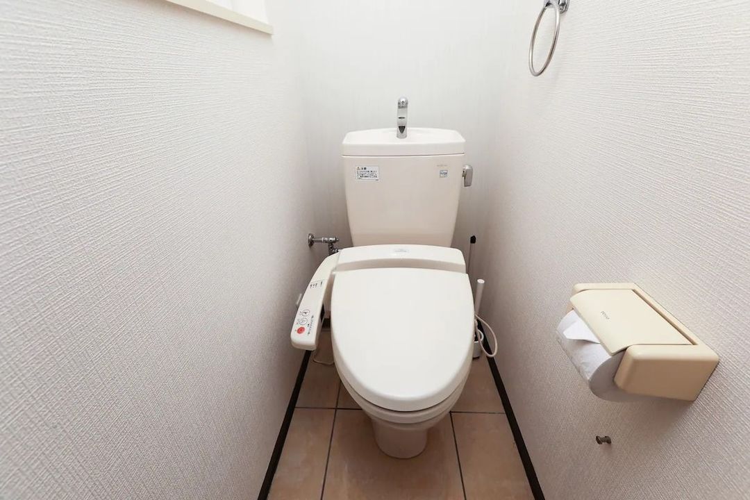 OCY: Open Sale! 30 seconds from Nihonbashi Station, within walking distance of Dotonbori and Shinsaibashi! Designer's Aparthotel