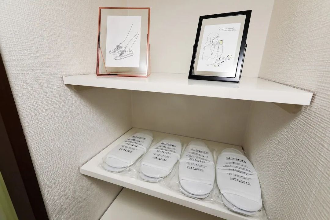 OCY: Open Sale! 30 seconds from Nihonbashi Station, within walking distance of Dotonbori and Shinsaibashi! Designer's Aparthotel